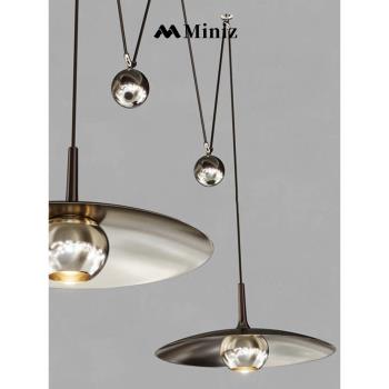 Miniz餐廳燈現代簡約創意飛碟北歐設計師吧臺客廳輕奢臥室吊燈