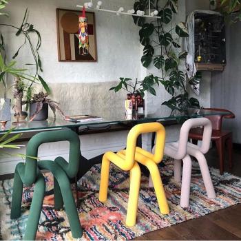 現代簡約鐵藝北歐ins異形椅子輕奢家用設計創意網紅服裝店餐廳凳