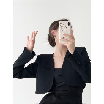 短款黑色法式西裝外套女2023春秋新款氣質高級設計感小眾休閑西服