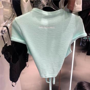 韓國東大門2023夏季新款辣妹風露腰心機綁帶字母修身短款T恤上衣
