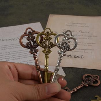 皇冠鑰匙創意裝飾谷子侘寂風攝影