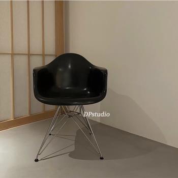DPstudio中古風帶扶手靠背窩型餐椅簡約北歐辦公椅工作休閑洽談椅
