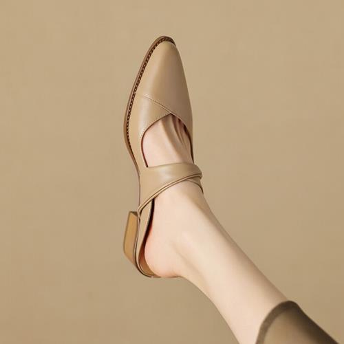 百麗菲比真皮包頭半拖鞋女2023年新款夏季尖頭中跟粗跟一字帶涼鞋