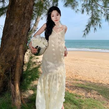 泰國三亞旅游拍照沙灘裙海邊度假連衣裙法式浪漫氛圍感氣質吊帶裙