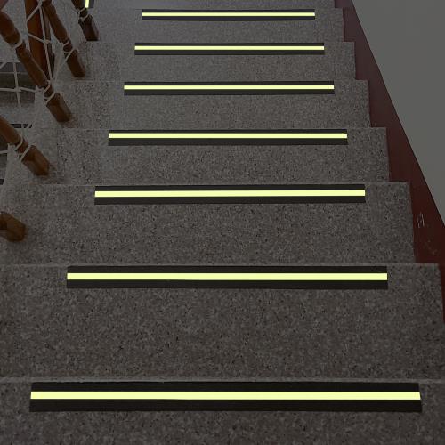 一捲5*500cm夜光防滑膠帶貼 安全防滑貼 樓梯止滑貼 防滑貼 止滑貼 警示貼