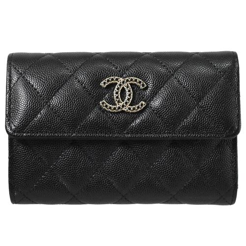 CHANEL AP3398 經典雙C LOGO黑水鑽鑲嵌菱格牛皮中夾.黑