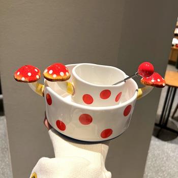 ins蘑菇陶瓷碗盤杯套裝日式立體手繪浮雕盤餐具少女心卡通泡面碗