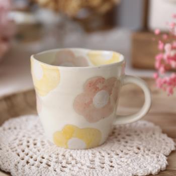 日本進口手工陶瓷花趣馬克杯可愛小清新水杯茶杯子碗盤子餐具飯碗