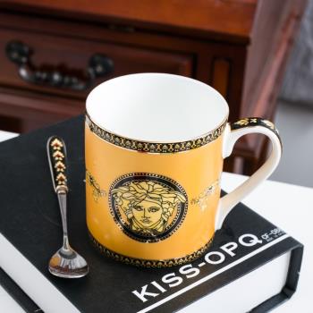 高檔出口歐式骨瓷馬克杯創意復古陶瓷咖啡杯子帶勺帶蓋托盤大容量