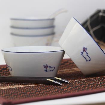 微瑕日式4.5英寸INS可愛兔子釉下彩陶瓷平底兒童米飯碗喝湯稀飯碗