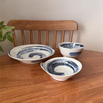 日本制 釉下彩美濃燒盤子菜盤家用單個飯式餐盤餃子盤粉藍清流