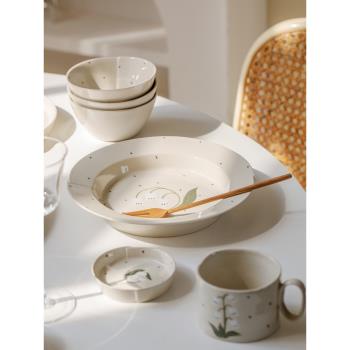 日式盤子菜盤家用陶瓷杯子湯碗高顏值點心碟ins風小碟子餐具套裝