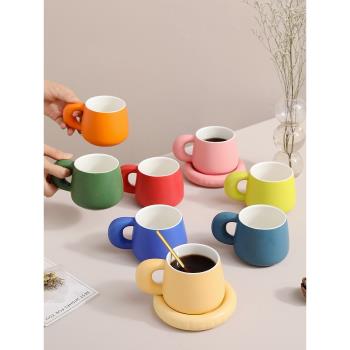 新品馬卡龍彩色釉馬克杯北歐陶瓷掛耳咖啡杯碟磨砂早餐家用喝水杯