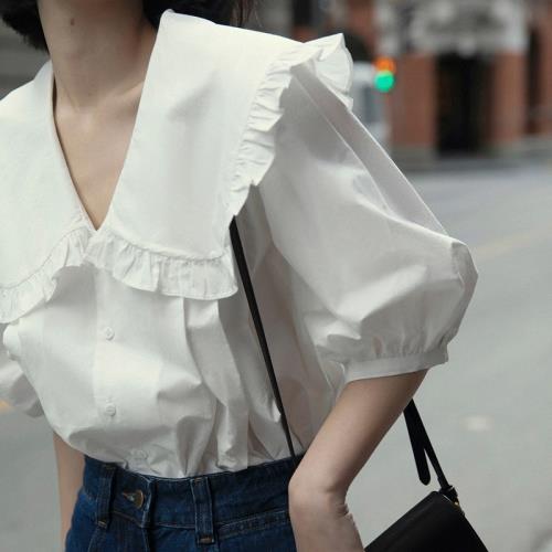 法式大翻領泡泡袖白色襯衫女夏季寬松娃娃領上衣服設計感短袖襯衣