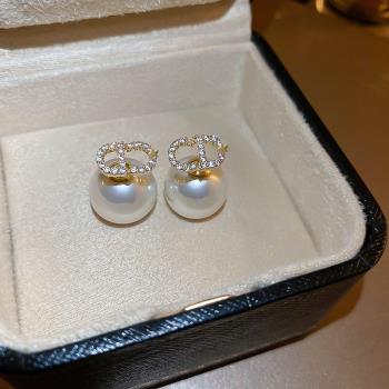 D字母珍珠兩戴鑲鉆耳環女個性簡約小眾設計感耳釘氣質925銀針耳飾