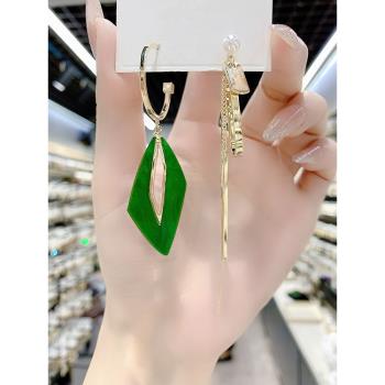 綠色獨特耳釘特別設計感2023年新款潮洋氣耳環不對稱幾何耳飾小眾