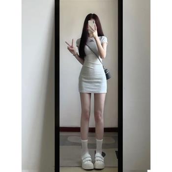 性感辣妹美式短裙2025年新款設計感小眾修身顯瘦包臀連衣裙子女夏