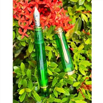Pelikan 帝王系列M800 鋼筆全新特別版 Green Demonstrator(加贈原廠墨水一瓶)