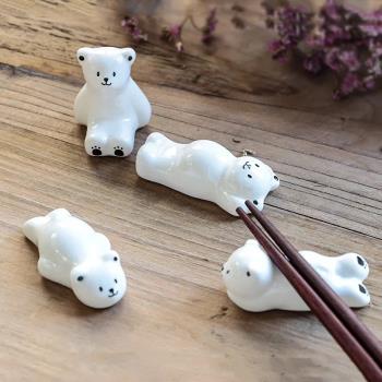 家居飾品擺件可愛小白熊筷子托白瓷擺件拍攝道具北極熊筷子架