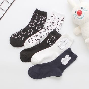 日系新品卡通兔子黑白系列女士中筒襪子街頭運動休閑純棉吸汗女襪