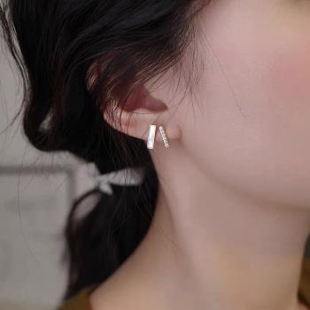 簡約精致鋯石貝母雙層設計耳夾耳釘2022年新款小眾高級感氣質耳環