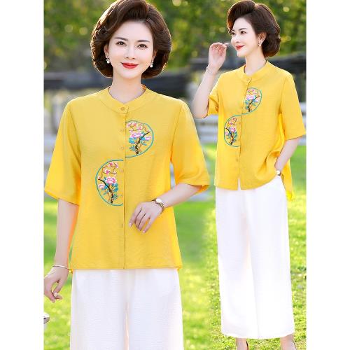 中年媽媽夏裝t恤短袖兩件套2023新款中老年夏季上衣洋氣棉麻套裝