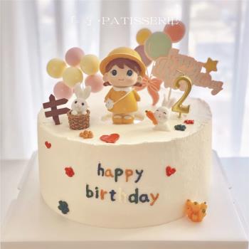 兒童蛋糕裝飾擺女孩子生日插件黃色帽子衣服背包娃娃擺件小公主