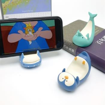 可愛企鵝桌面裝飾手機支架 鯨魚樹脂懶人支架 卡通海豚手機架擺件