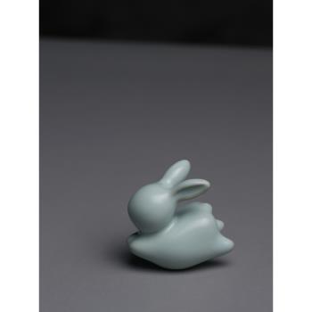 汝窯小玉兔可愛兔子有趣開片可養陶瓷擺件小茶寵茶玩筆架茶具配件