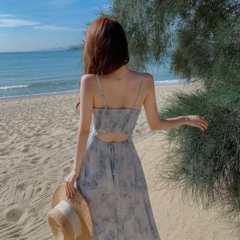碎花吊帶裙子海邊度假露背連衣裙三亞旅游法式小眾顯瘦性感沙灘裙