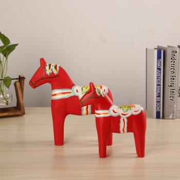 瑞典達拉木馬擺件紅色馬木質玩具馬創意飾品玩偶擺件北歐客廳裝飾