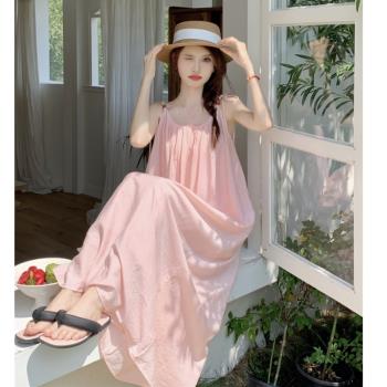 法式甜美粉色氣質顯瘦吊帶連衣裙女夏季2023新款海邊度假風長裙子