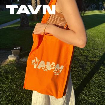 TAVN《daily hugs》4色設計大容量刺繡帆布包袋