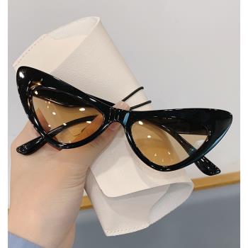 歐美時尚太陽眼鏡女防紫外線果凍色潮流出街凹造型墨鏡貓眼情侶款