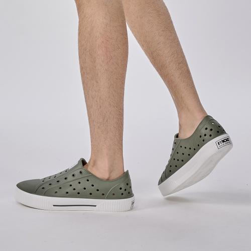 moz瑞典 駝鹿 雙色洞洞餅乾水鞋 (軍綠) 全球首創 舒適厚底 防潑水+全防水