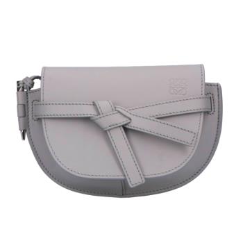 【LOEWE】柔軟小牛皮緹花迷你 Gate 雙層包 珍珠灰色 A650N46X13 1150