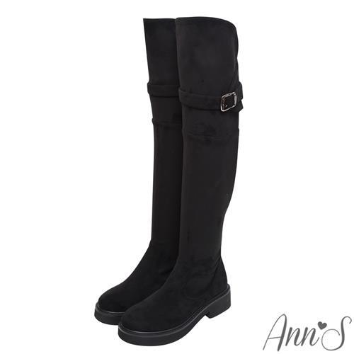 Ann’S花苞2.0防水絨布-美腿曲線釦帶平底過膝長靴4cm-黑