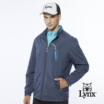 【Lynx Golf】男款防風跳色內刷毛胸袋拉鍊設計連帽可收式長袖外套(二色)