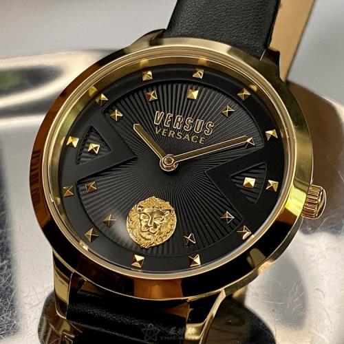 VERSUS VERSACE手錶, 女錶 34mm 金色圓形精鋼錶殼 黑色簡約中二針顯示, 幾何立體圖形錶面款 VV00062