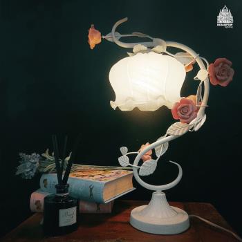 【必登堡】初見玫瑰花桌燈 【C00021】