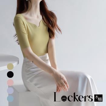 【Lockers 木櫃】法式短袖冰絲夏季V領針織衫 L113041602