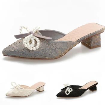 Taroko 高雅珍珠蝴蝶結綢緞尖頭粗跟拖鞋(3色可選)