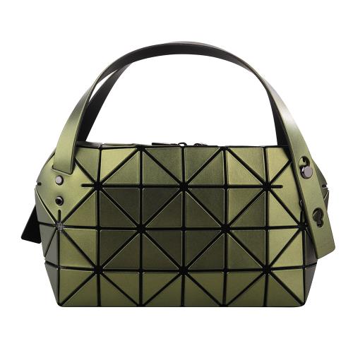 ISSEY MIYAKE 三宅一生  BAOBAO幾何方格皮質4x6手提波士頓包(晶綠)霧S-慈濟