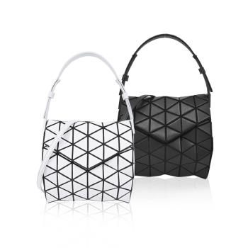 ISSEY MIYAKE 三宅一生 BAOBAO TORSO 霧面信封肩背/斜揹包(多色選)-慈濟