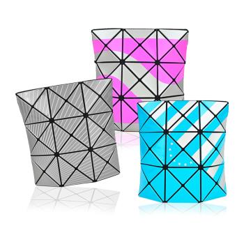 ISSEY MIYAKE 三宅一生 BAOBAO紀念版拼色亮面3x3拚色萬用包(多色選)-慈濟