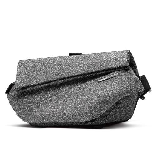 【NIID官方直營】R1 PLUS極速行動單肩包 (防割限定版)環保防水時尚高效收納行動斜肩包胸包肩包