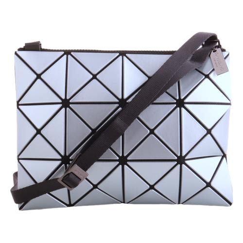 ISSEY MIYAKE 三宅一生-BAOBAO 幾何大方格3x4斜背扁包(星光藍)亮面