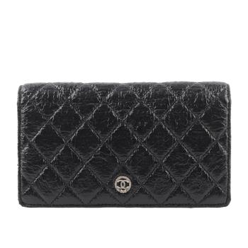 二手商品9成新 CHANEL 銀色圓形CC Logo 皺褶皮革二折對開長夾(黑色)