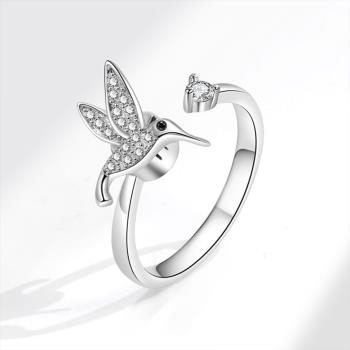 ANGEL 俏皮蜂鳥可旋轉水鑽彈性開口戒指(銀色)