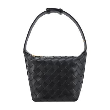 BOTTEGA VENETA Candy Wallace經典編織小牛皮手提/肩揹包(黑色)